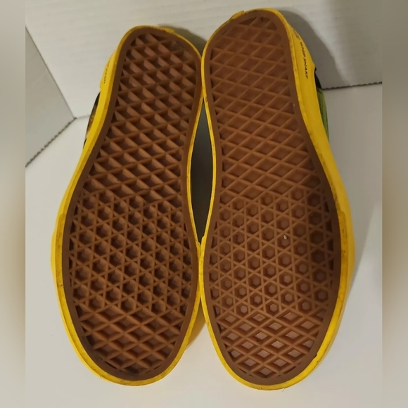 Vans x National Geographic Old Skool Size Mens 4.5 womens 6  Frog Wolf Snake - Picture 7 of 9